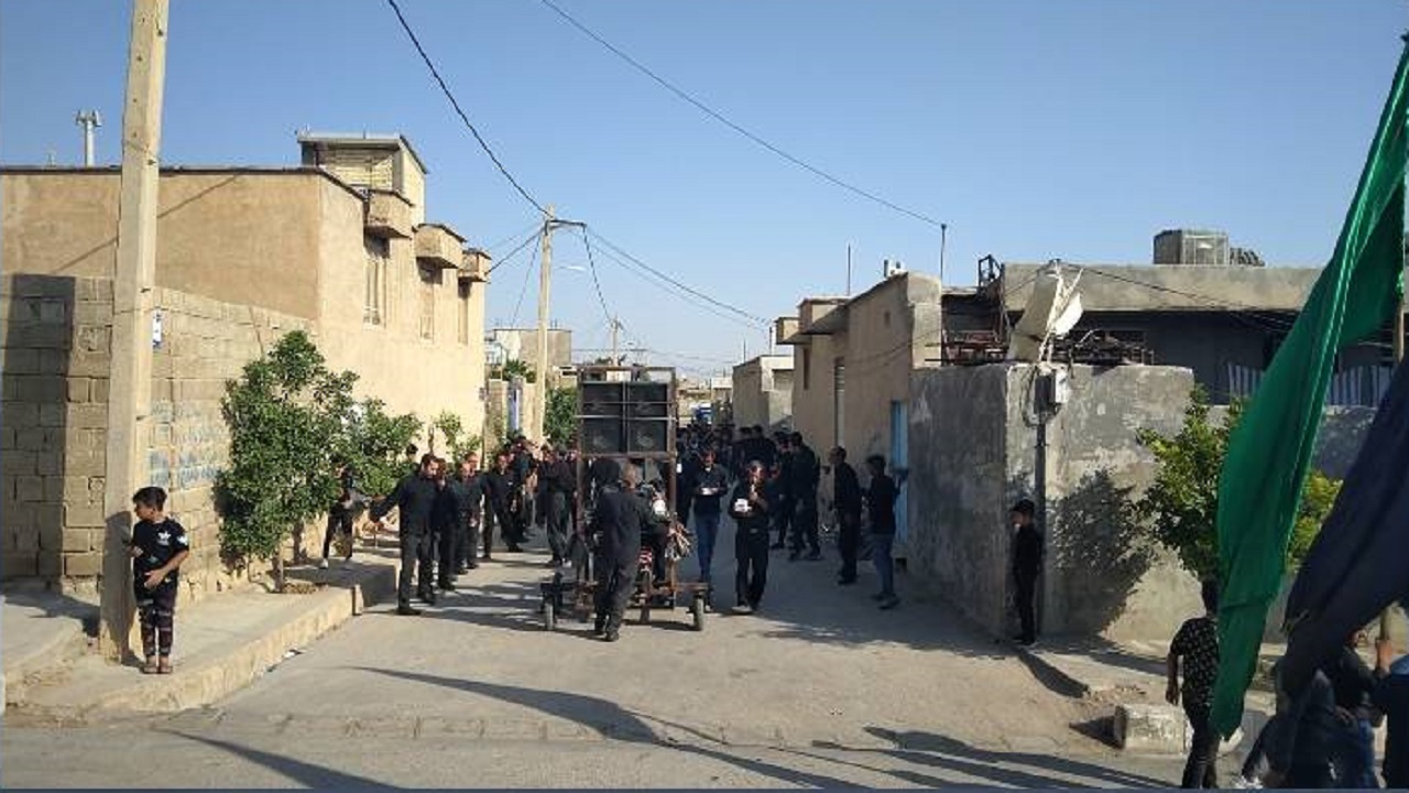 اجتماع سوگواران حسینی در بخش مرکزی روستای ظفرآباد شیراز + فیلم
