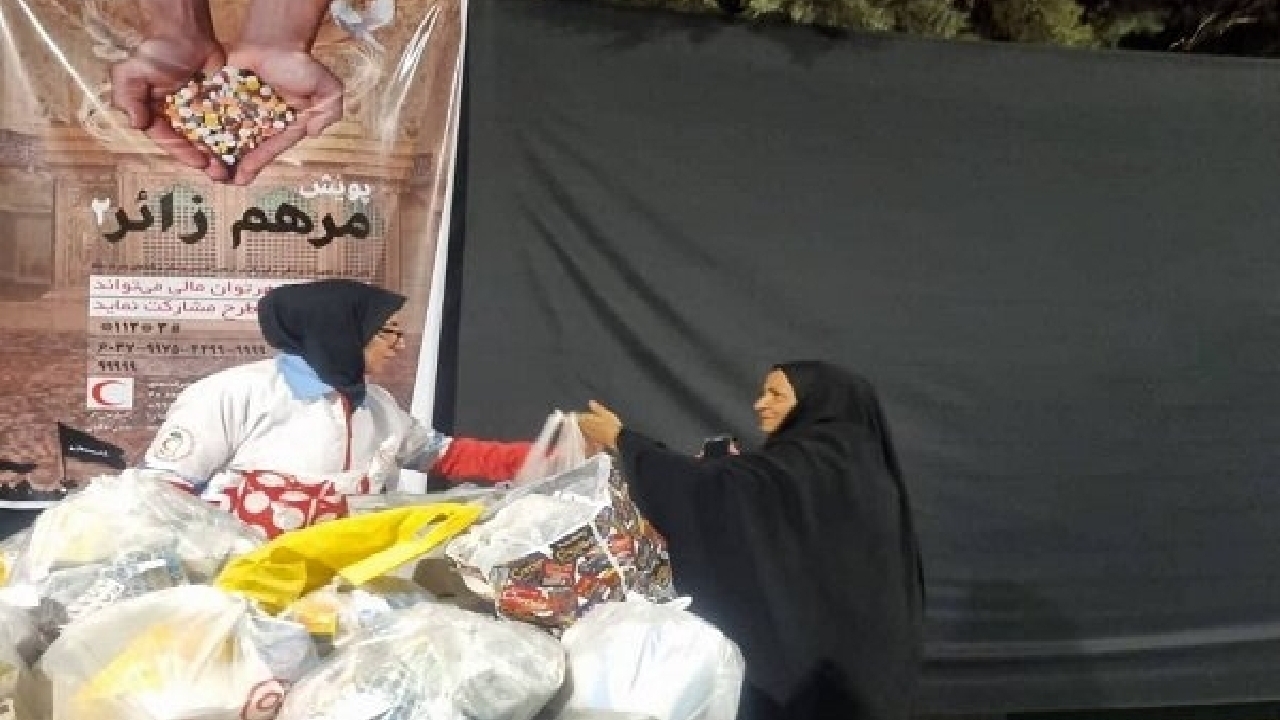 ایستگاه‌های مرهم زائر جمعیت هلال احمر در هیات مکتب الزهرا و ریحانه النبی (س) برپا شد