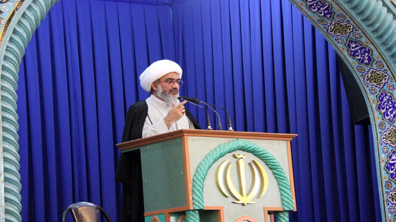 مکتب امام حسین (ع) شخصیت انسان را معماری می‌کند