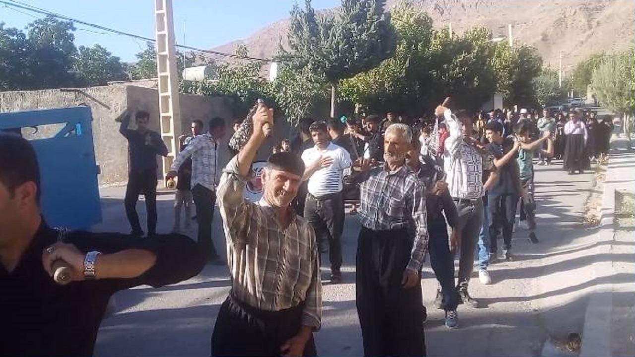 سوگواری عزاداران حسینی در روستای جغدان + فیلم