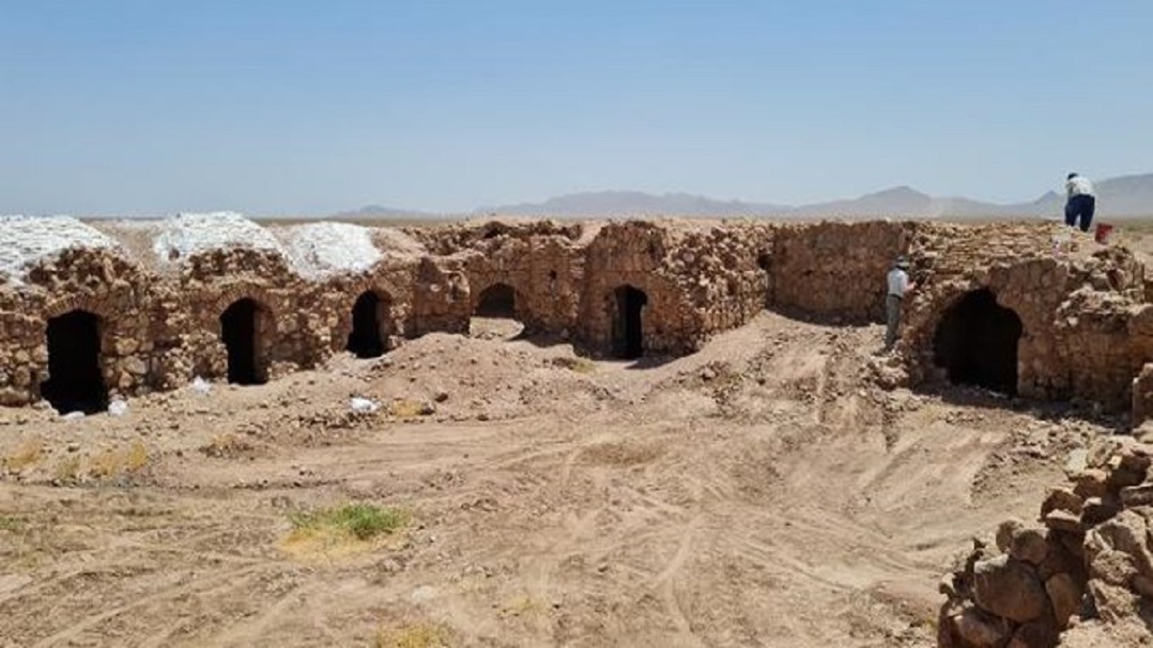 مرمت کاروانسرای تاریخی شریف‌آباد میامی