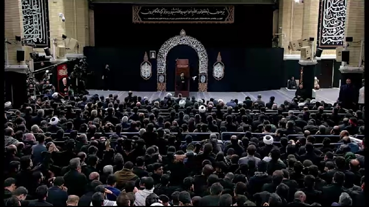 روضه‌ شهادت سیدالشهداء(ع) در مراسم عزاداری شام غریبان در حسینیه امام خمینی(ره) + فیلم