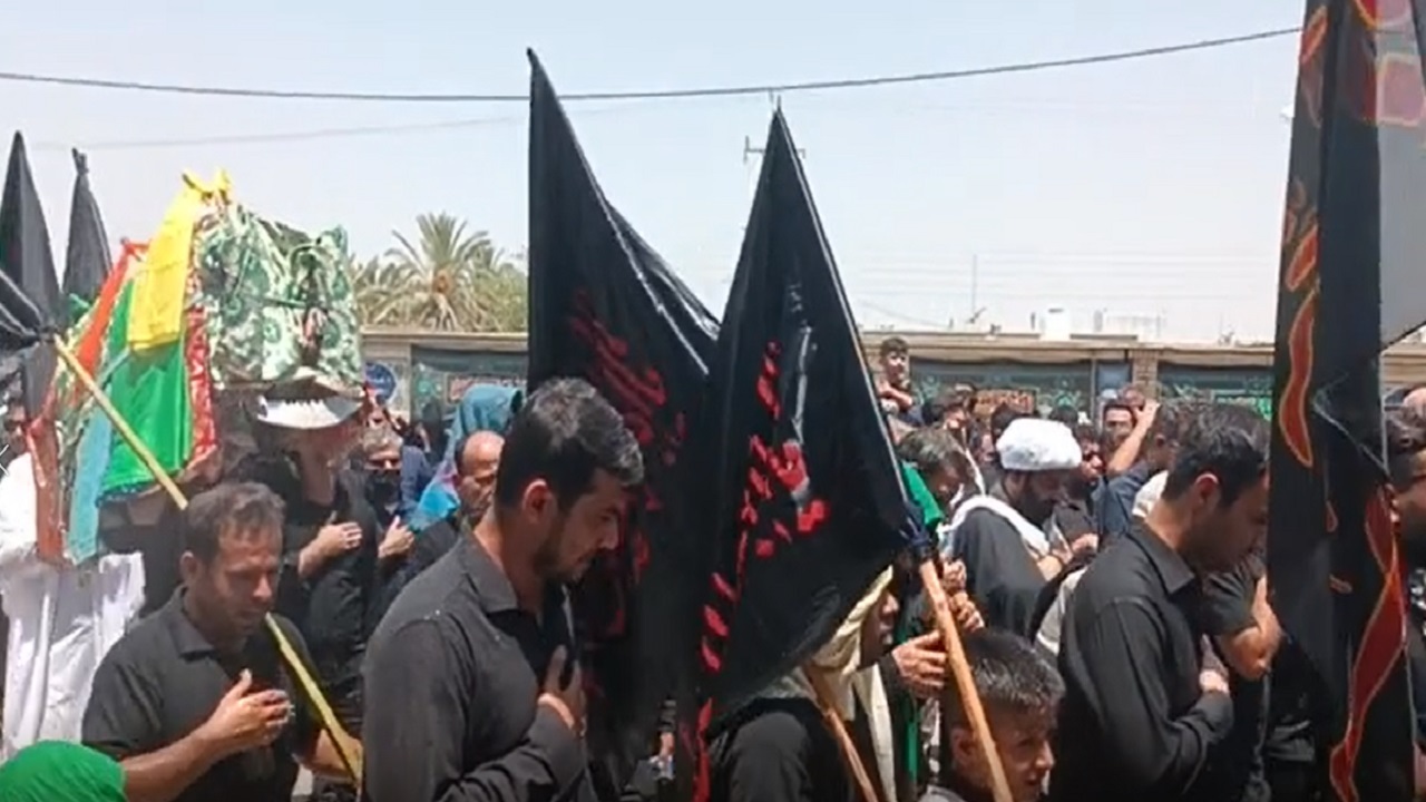 مراسم سوگواری ظهر عاشورا در شهر کاکی + فیلم