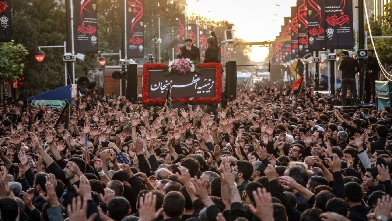 حرکت دسته زینبیه اعظم زنجان در یوم‌الزینب(س) زنجانی‌ها