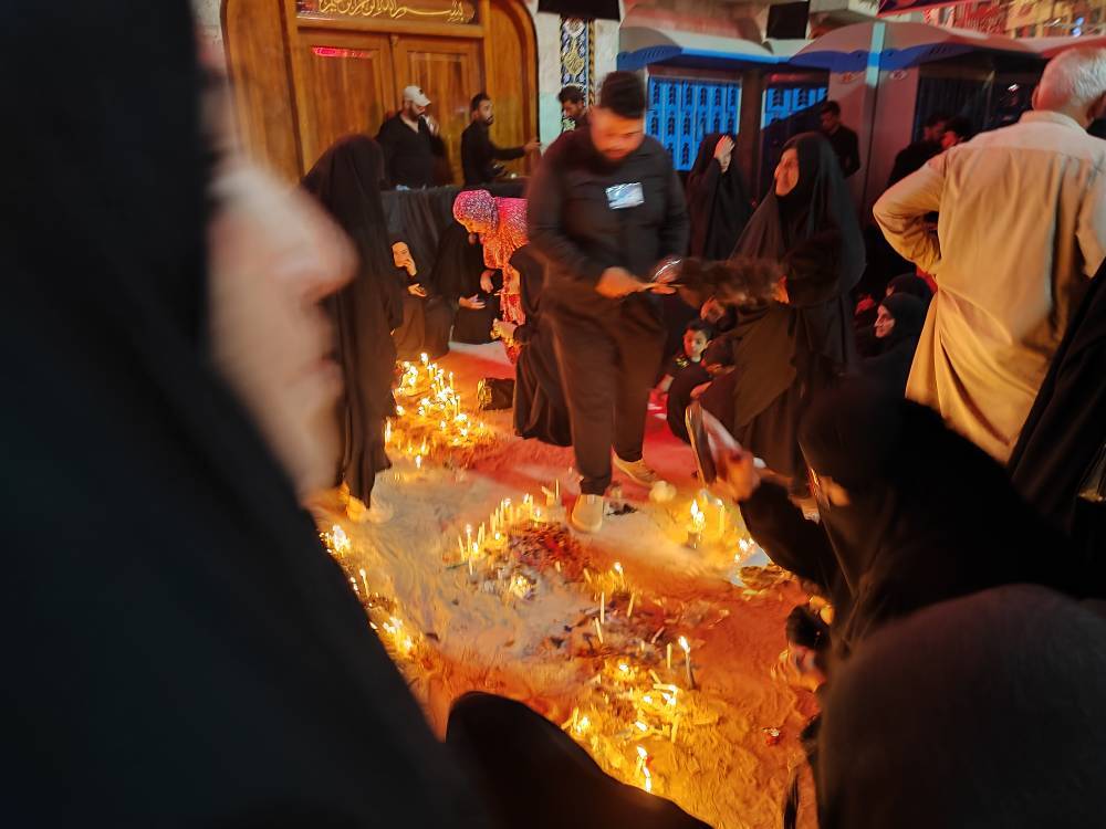 مراسم شلن غریبان در کربلا