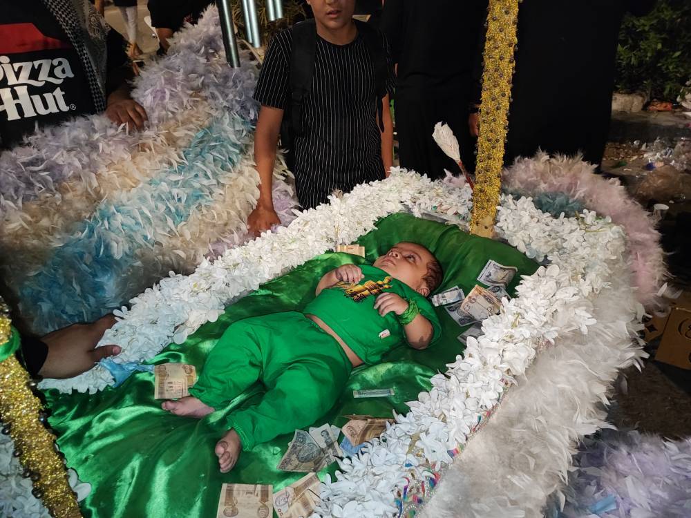گهواره حضرت علی اصغر(ع)