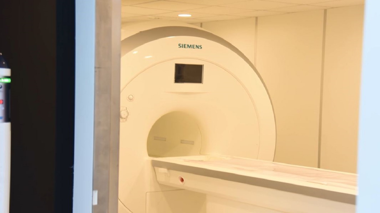 تجهیز ۳ بیمارستان گلستان به دستگاه MRI