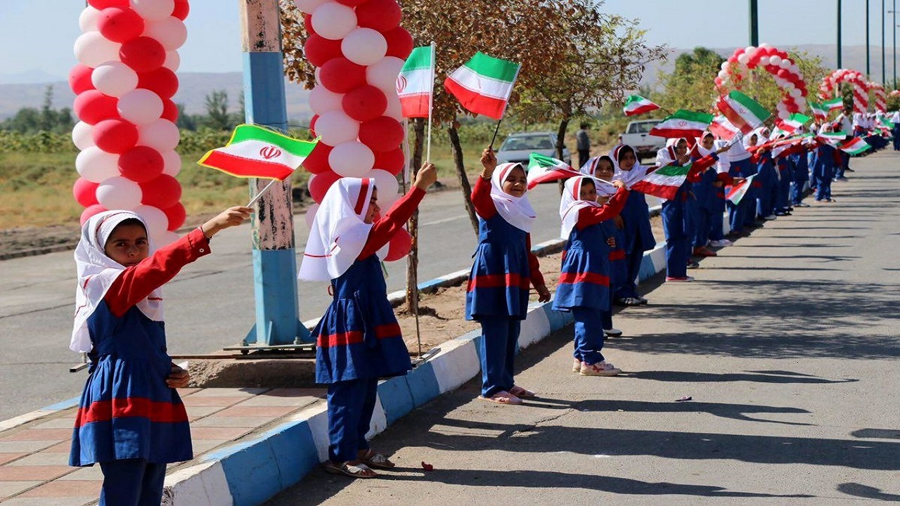 نرخنامه لباس فرم مدارس همدان اعلام شد