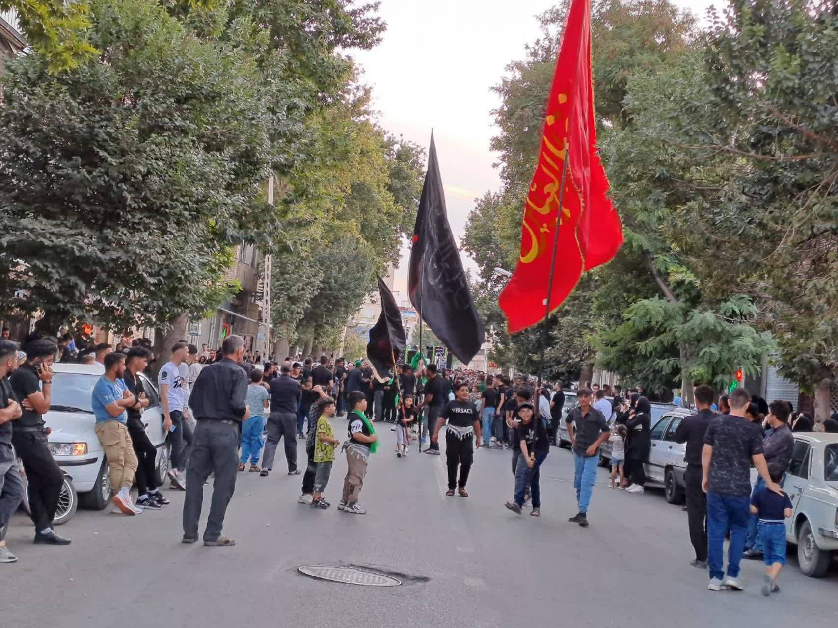 دسته های عزاداری  محرمی در خوی
