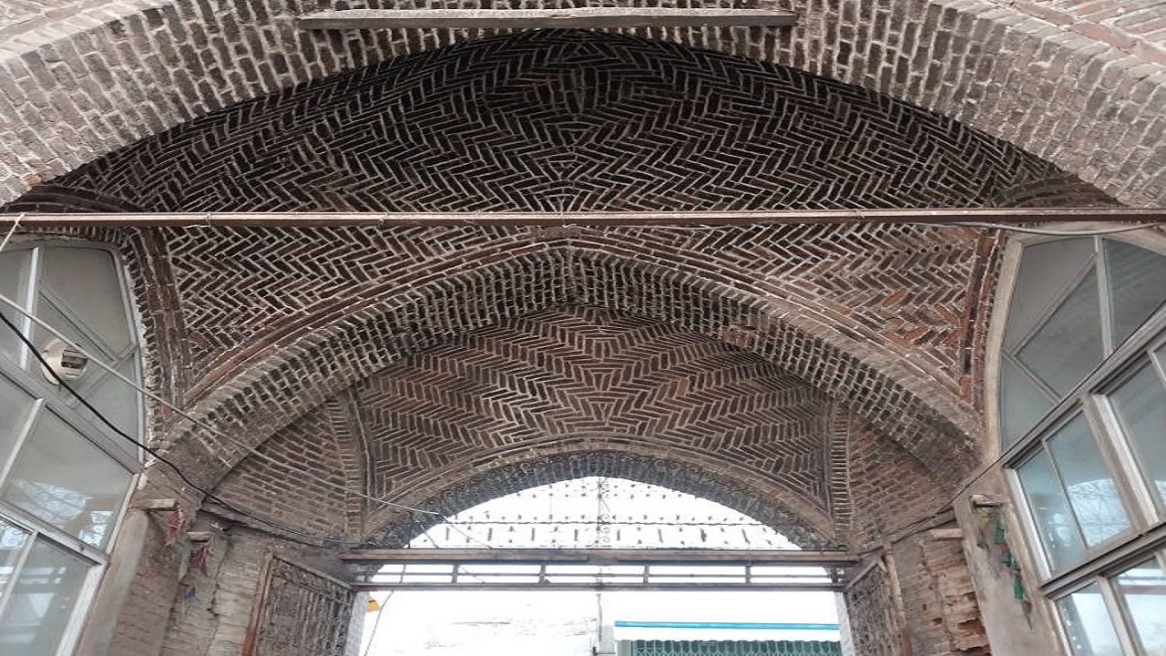 مرمت و بازسازی سرای محتشم رشت با مشارکت کسبه و بازاریان