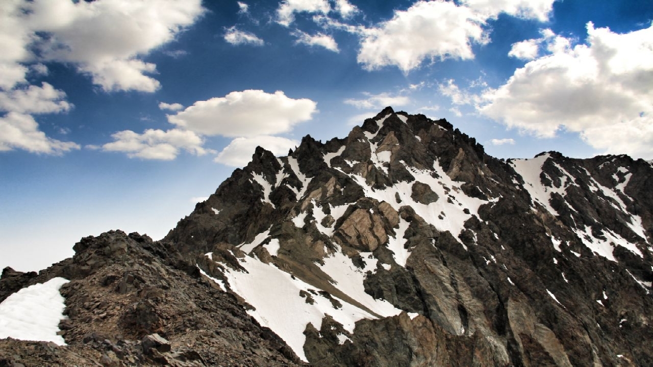 زیبایی‌های گردنه سیاه‌سنگ در فصل تابستان + فیلم