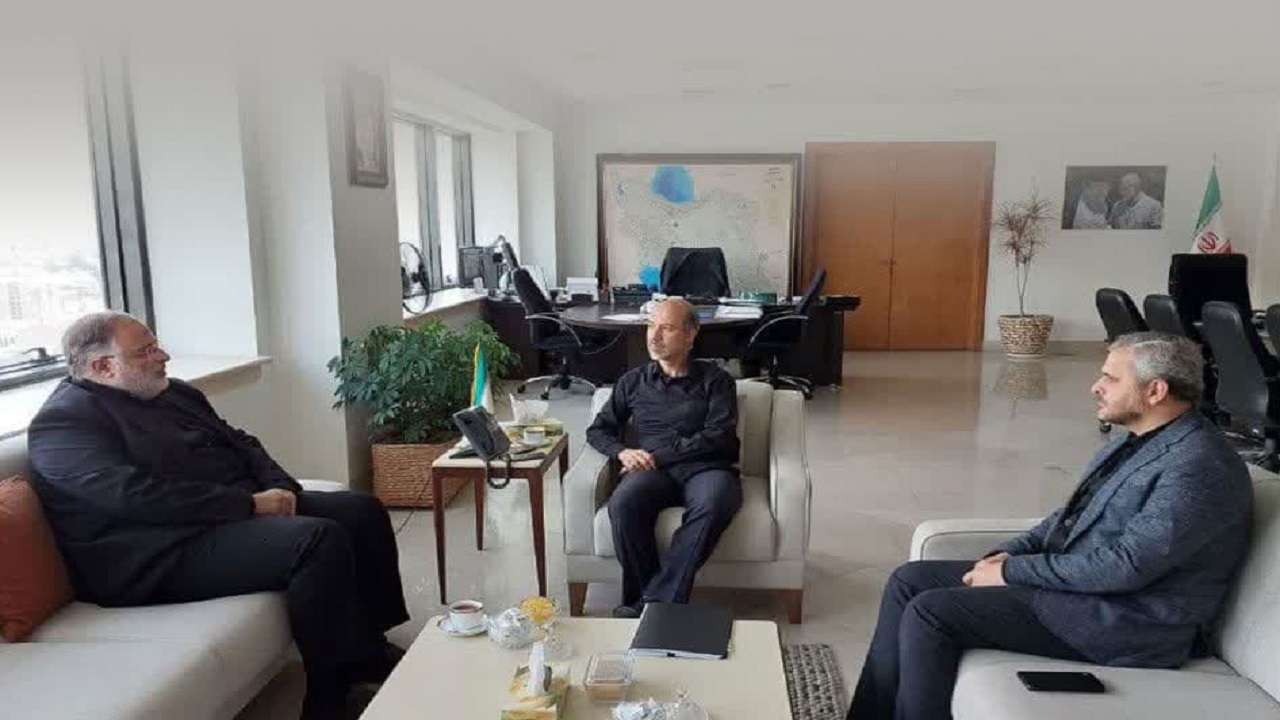  دیدار استاندار قزوین با وزیر نیرو 