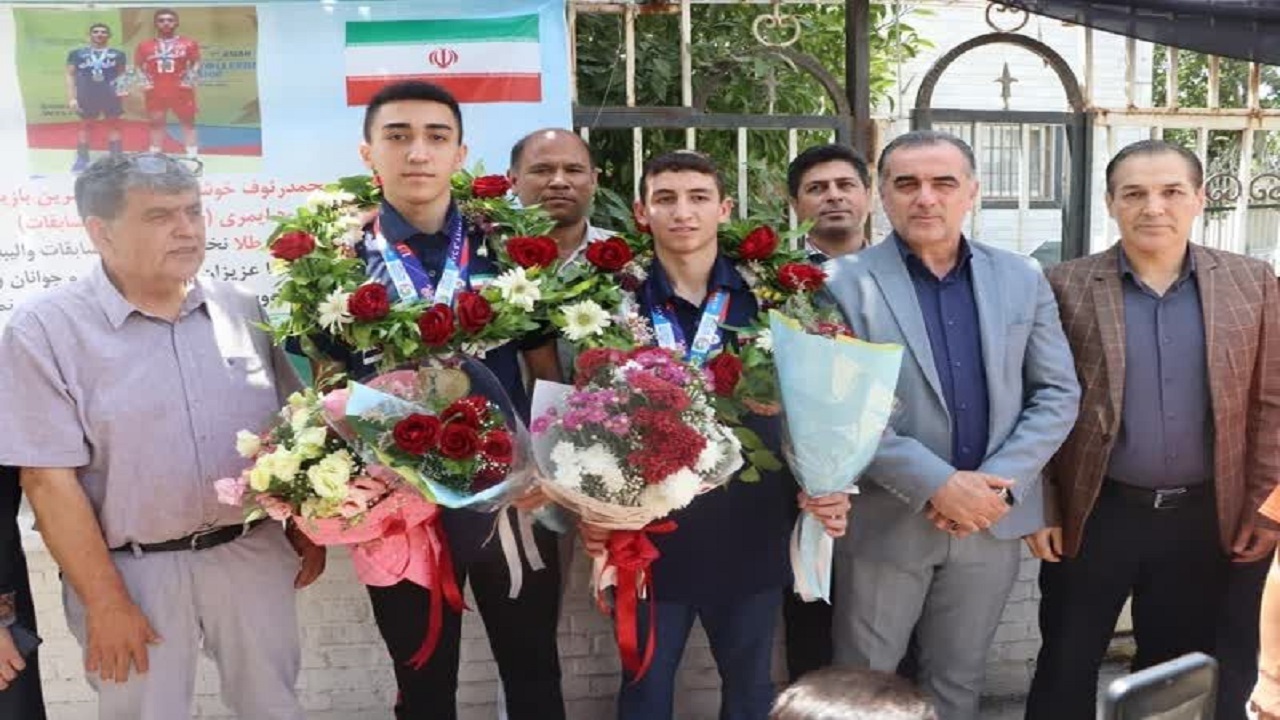 استقبال از ۲ گلستانی عضو تیم ملی والیبال زیر ۱۶ سال کشورمان