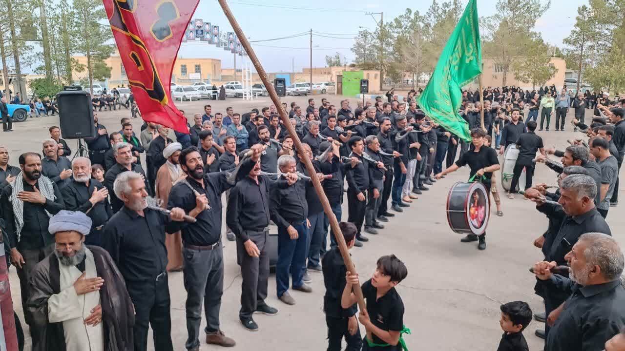 اجتماع بزرگ عزاداران حسینی در خاتم