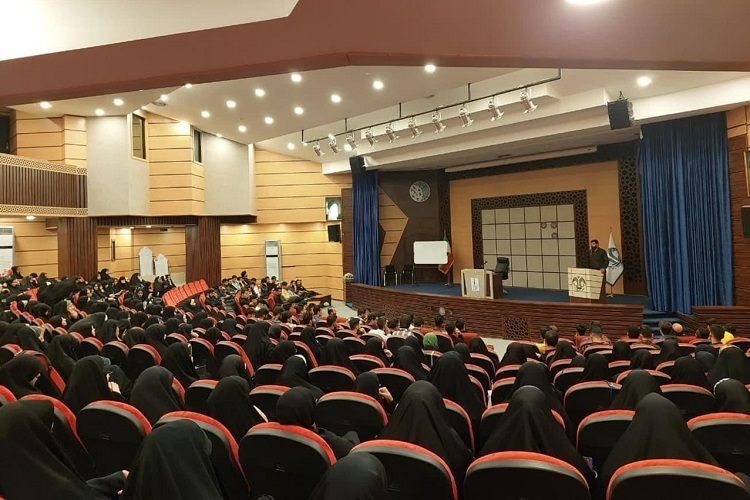 دوره خط امام (ره) دانشجویان دانشگاه‌های فارس برگزار شد