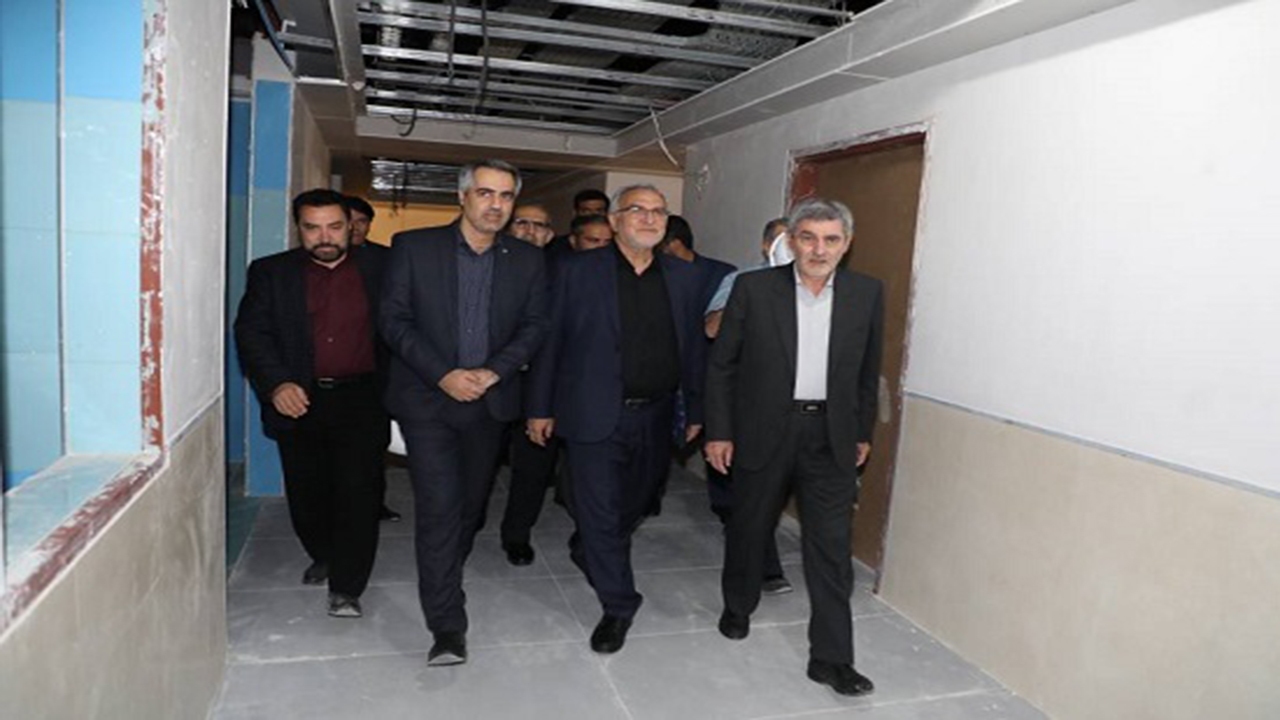 بازدید وزیر بهداشت از بیمارستان اعصاب و روان