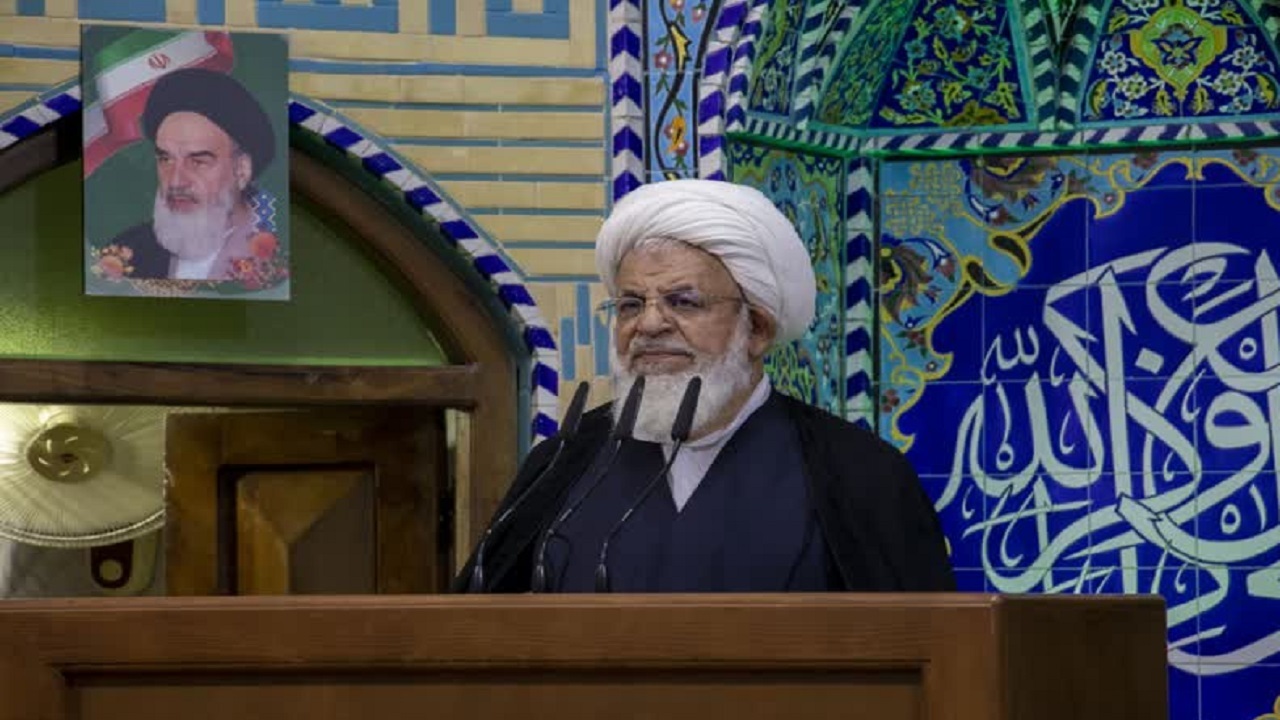 تفکر انقلابی به معنای آمادگی در مقابله با هجمه‌های مختلف دشمنان علیه ایران