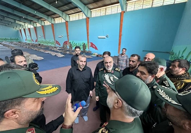 فرمانده کل سپاه به مرز خسروی رفت فرمانده کل سپاه به مرز خسروی رفت