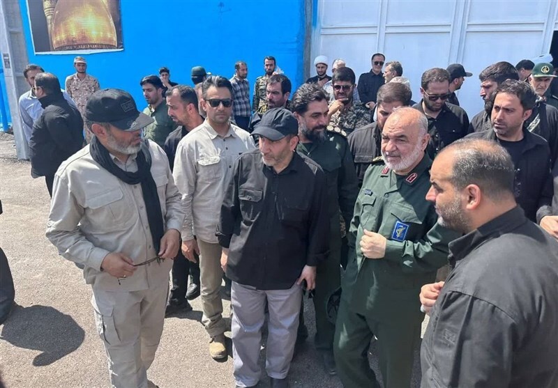 فرمانده کل سپاه به مرز خسروی رفت فرمانده کل سپاه به مرز خسروی رفت
