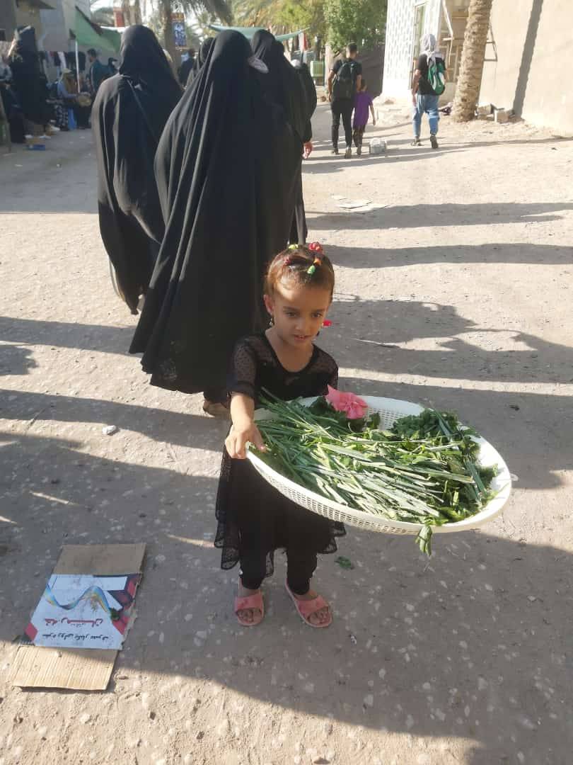 پذیرایی از کودک در مسیر اربعین