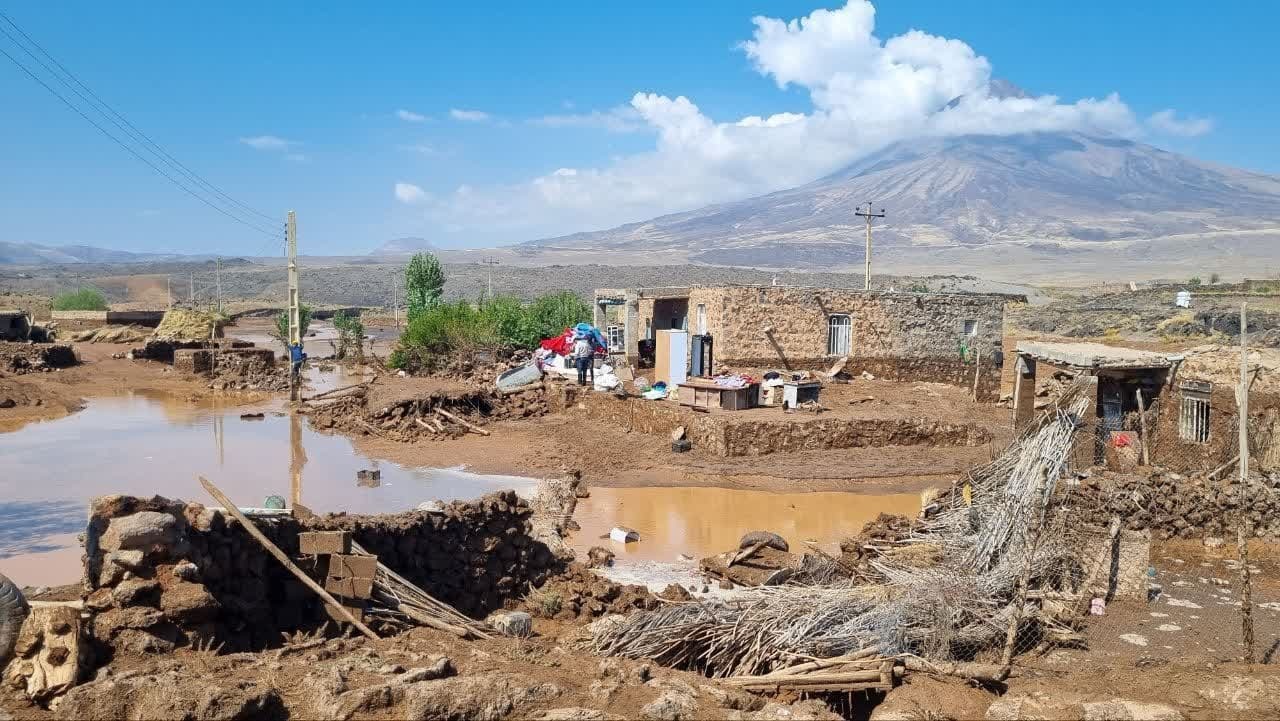 روستای سیل زده سوریک ماکو قابل سکونت نیست