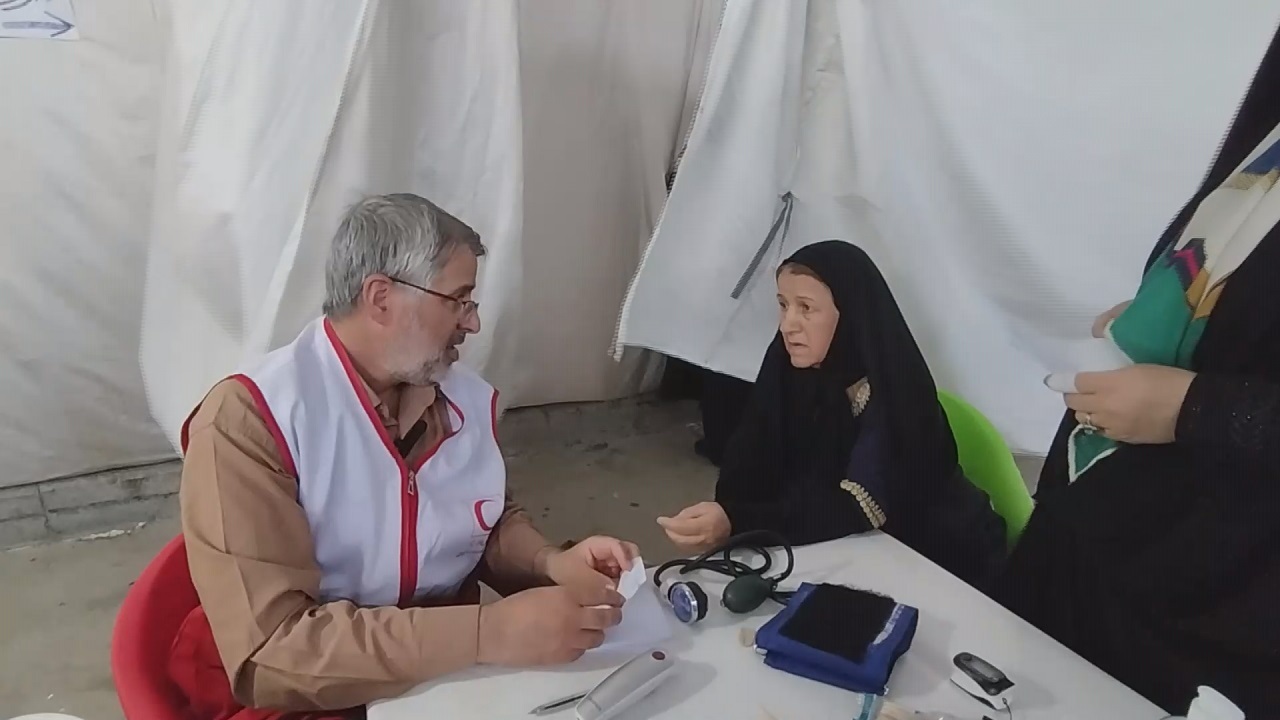 خدمت رسانی ۲ درمانگاه هلال احمر خراسان جنوبی در کاظمین