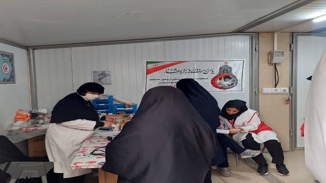 بهره مندی بیش از ۲۵ هزار زائر اربعین حسینی از خدمات هلال‌احمر استان قم در عراق
