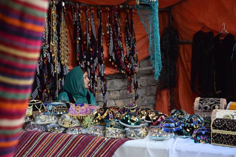 برپایی نمایشگاه صنایع‌دستی در مرز باشماق