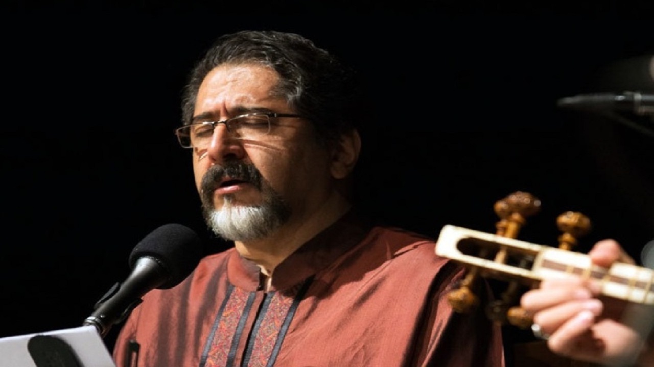 حسام‌الدین سراج تیتراژ برنامه «ماه» شبکه نسیم را خواند