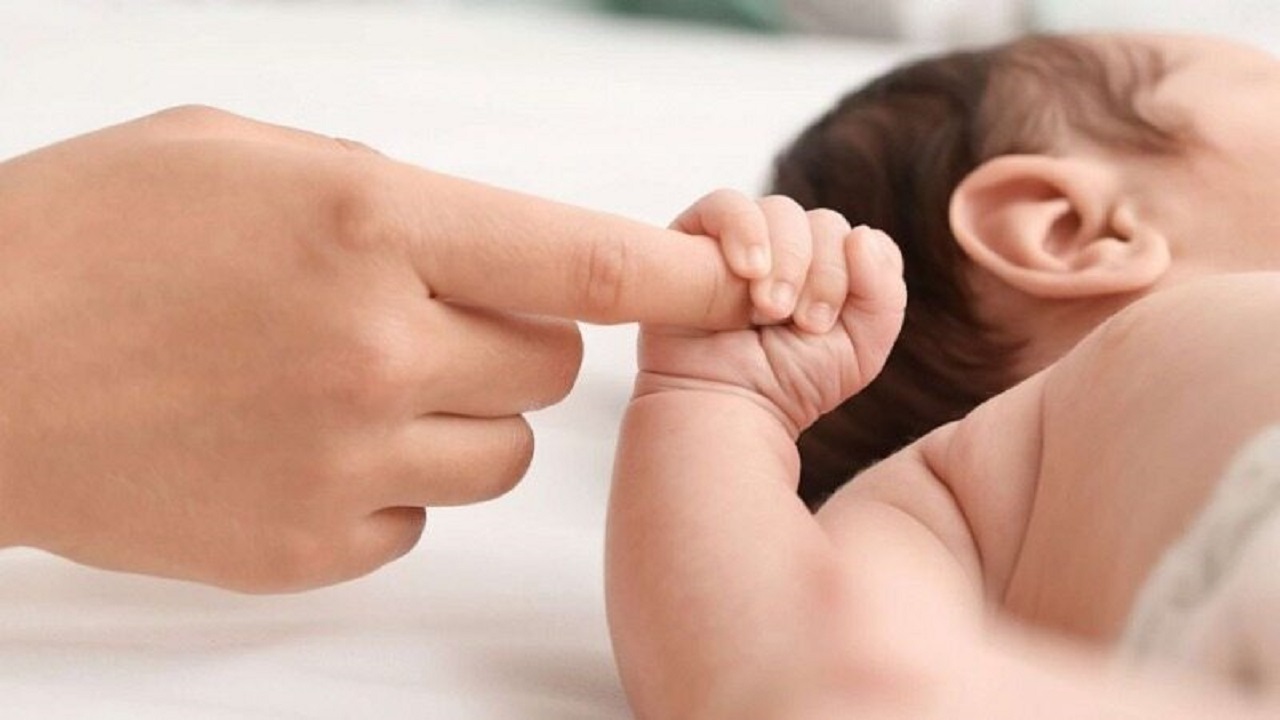 تلاش برای افزایش آمار زایمان های طبیعی در آبادان