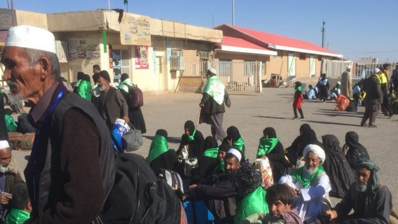 ورود بیش از ۱۰ هزار زائر افغانستانی از مرز دوغارون