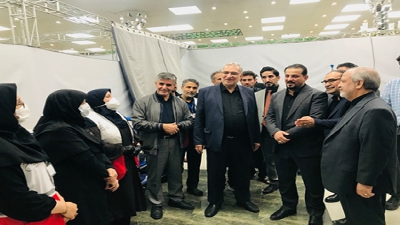 خدمت رسانی به زائران اربعین با حضور بیش از ۱۰۰ پزشک و پرستار در موکب غدیر در نجف