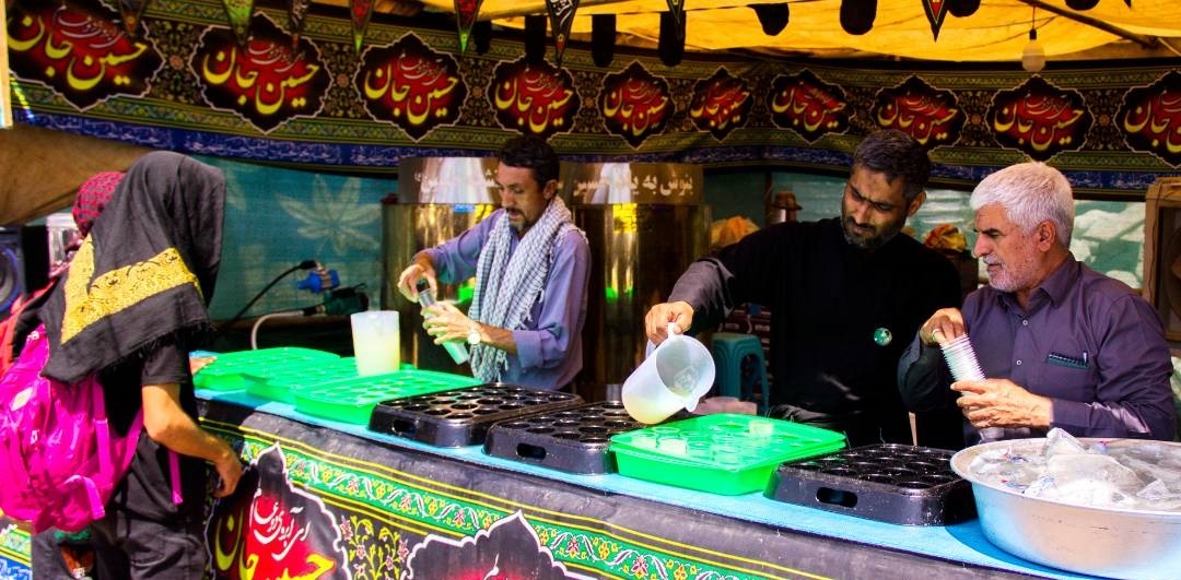 خادمان موکب های حسینی