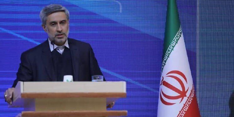 گره از مشکلات پنج واحد تولیدی دیگر در همدان گشوده شد
