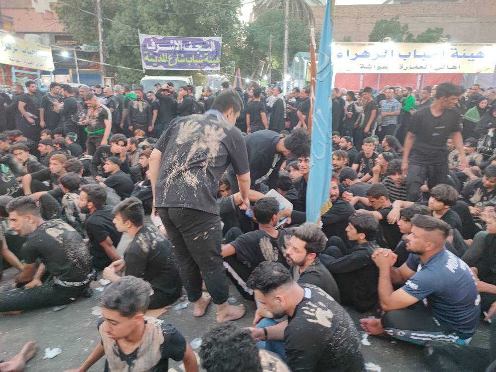 حضور زائران در کربلا