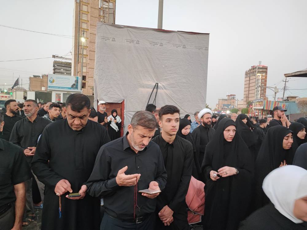 حضور پرشور زائران