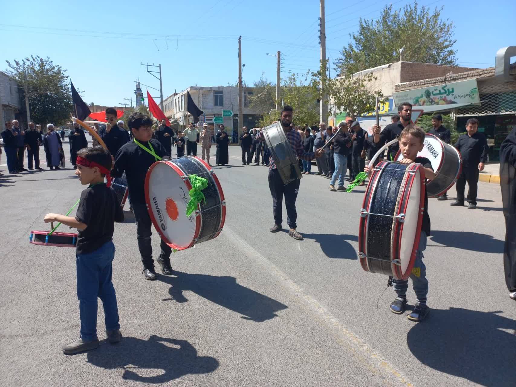 دسته های عزاداری در شهرستان صالح آباد دسته های عزاداری در شهرستان صالح آباد