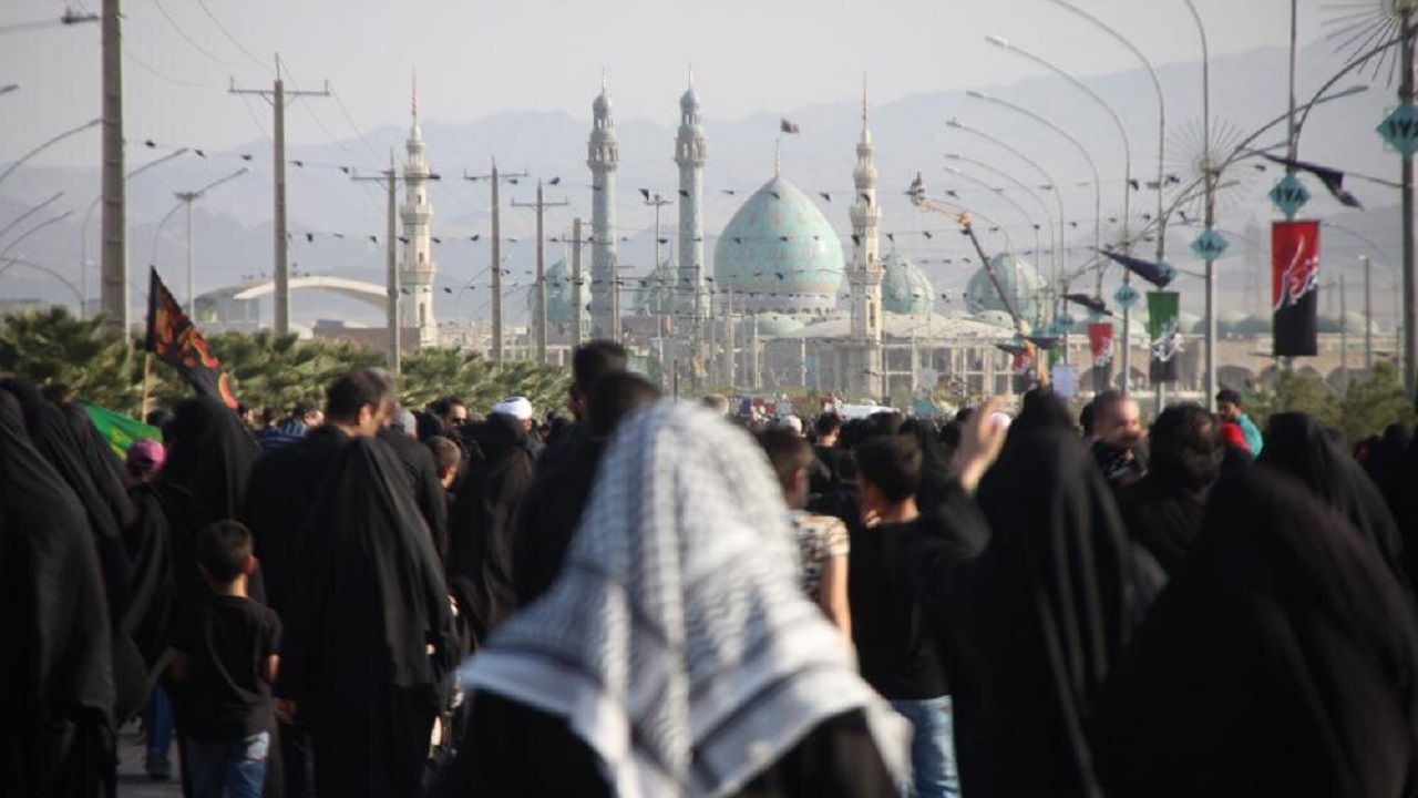 راهپیمایی جاماندگان اربعین از حرم حضرت معصومه (س) تا جمکران + فیلم و تصاویر