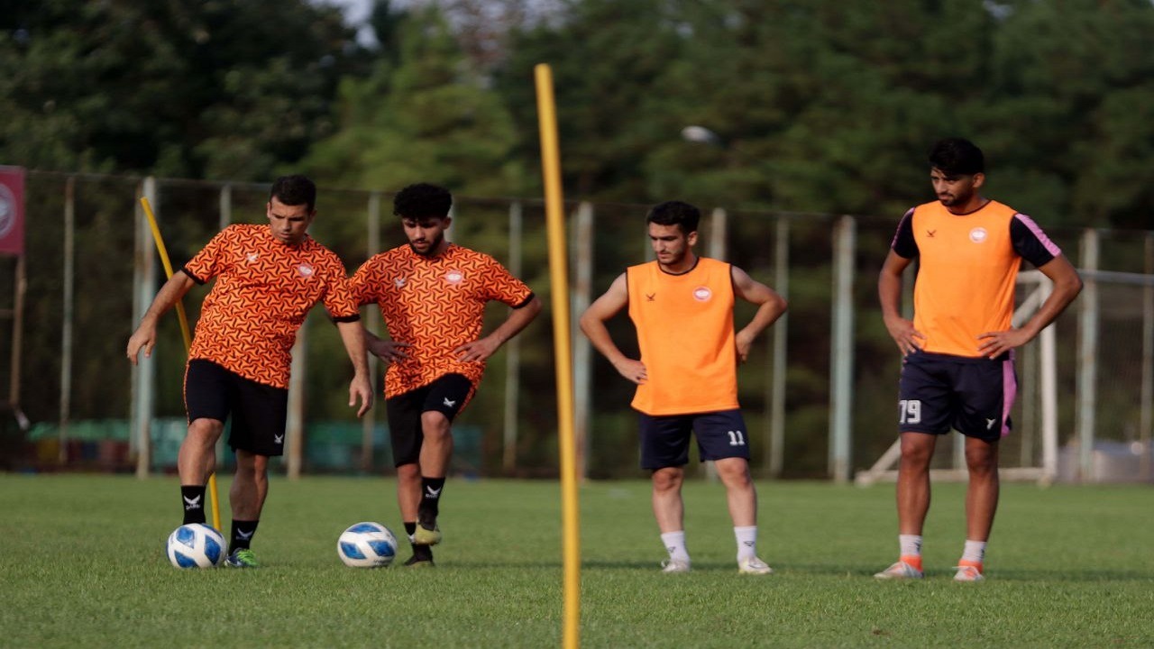 بازی تدارکاتی سپیدرود رشت با پرسپولیس