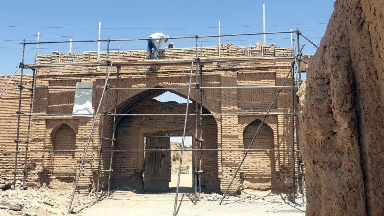 آغاز مرمت ۱۱ بنای تاریخی در بروجن