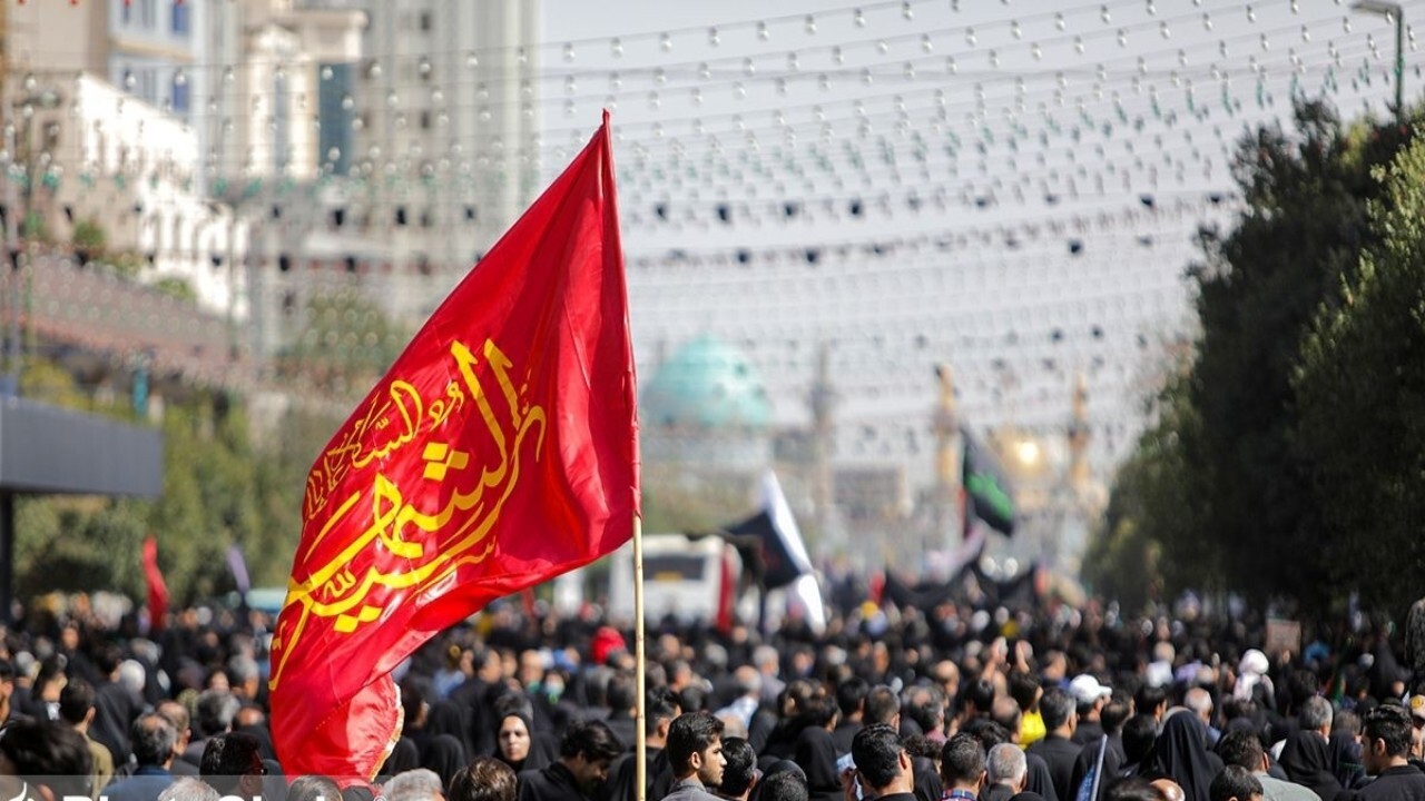 مهاجرین افغانستانی در مراسم پیاده روی اربعین در مشهد + فیلم