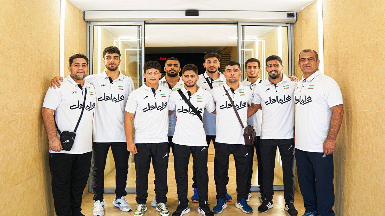 تیم منتخب کشتی فرنگی ایران راهی جام آکسنوف روسیه شد