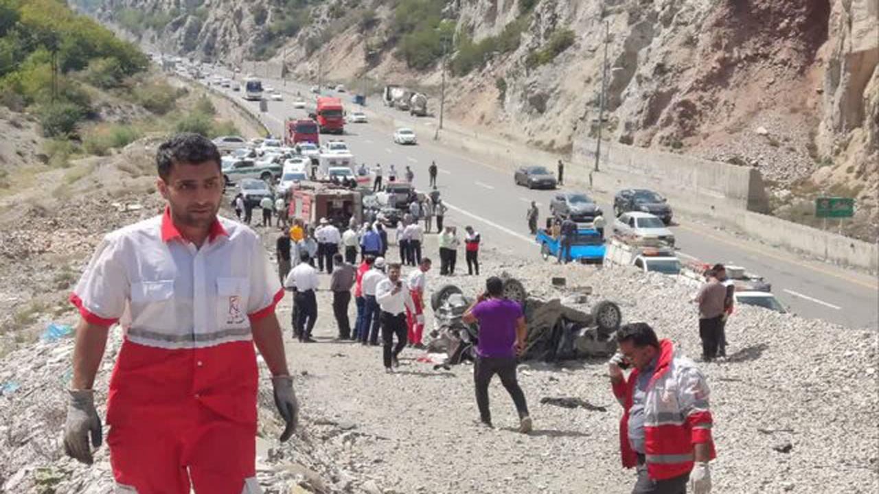 اتراق در حاشیه جاده‌ها بلای جان مسافران + فیلم