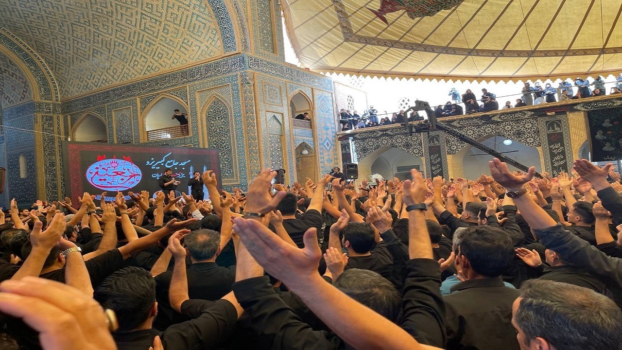 آشنایی گردشگران خارجی با آیین‌های مذهبی و سنتی عزاداری مردم استان یزد