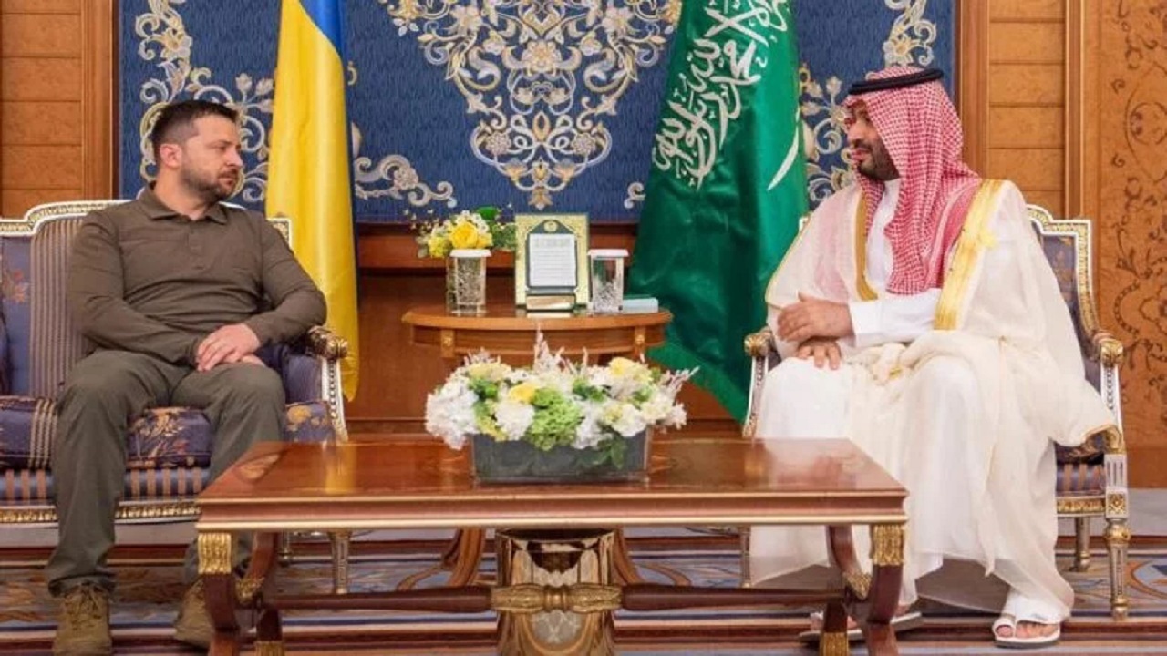 گفتگوی تلفنی بن سلمان و زلنسکی درباره بحران اوکراین