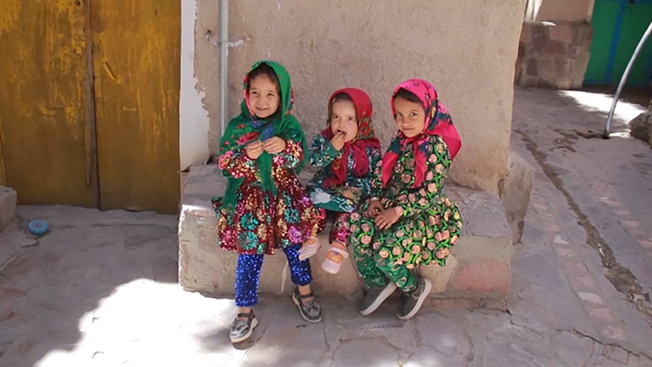 معرفی روستای چِنِشت در خراسان جنوبی + فیلم