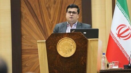 قیمت ارز و تعهدات ایفا نشده مشکل اصلی در بحث کارت‌های بازرگانی است