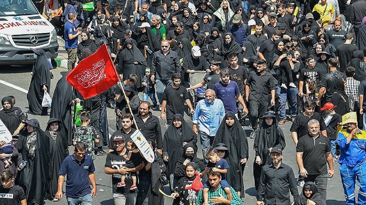 گوشه‌هایی از راهپیمایی باشکوه جاماندگان اربعین ۱۴۰۲ + فیلم و تصاویر