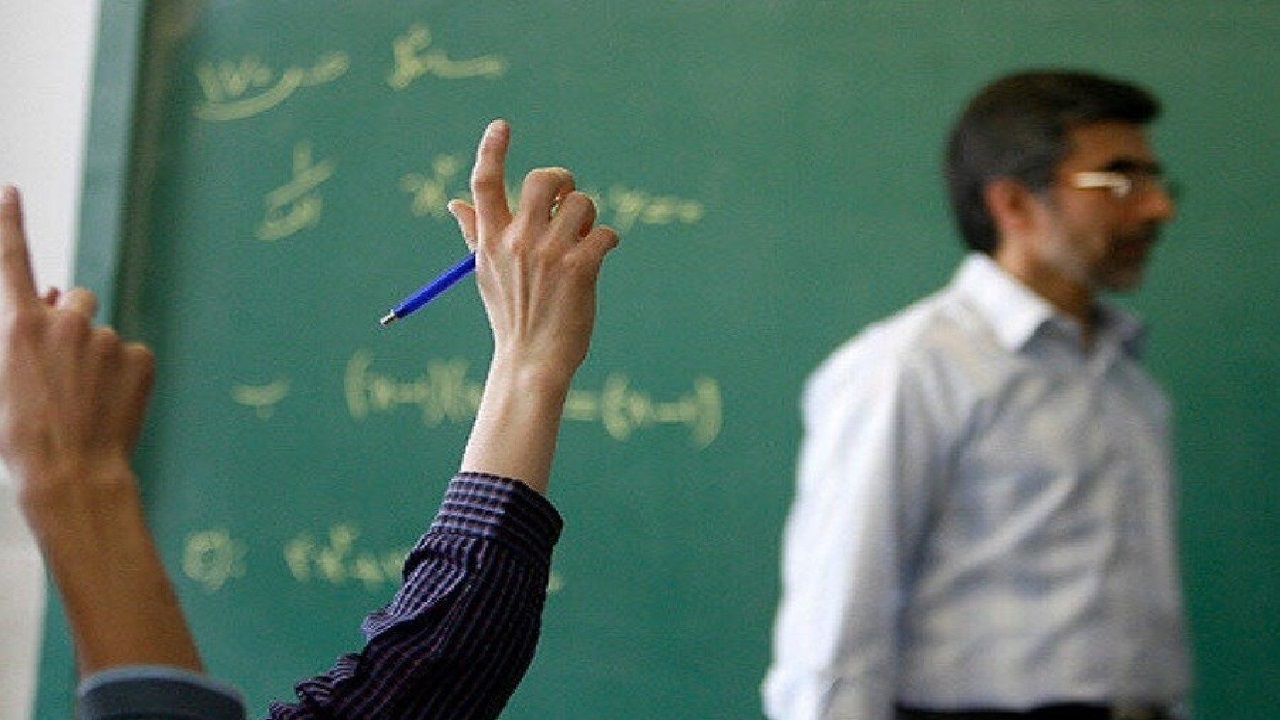 ۵۰ درصد نیروهای خروجی از آموزش و پرورش زنجان جایگزین می‌شوند