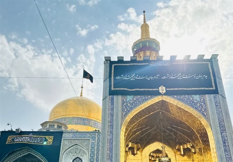 حرم مطهر امام رضا (ع) سیاه&zwnj;پوش شد + عکس